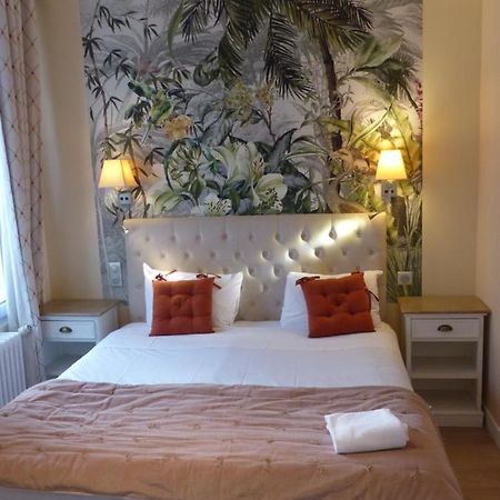 Logis Hotel Louise De Savoie Blois Esterno foto