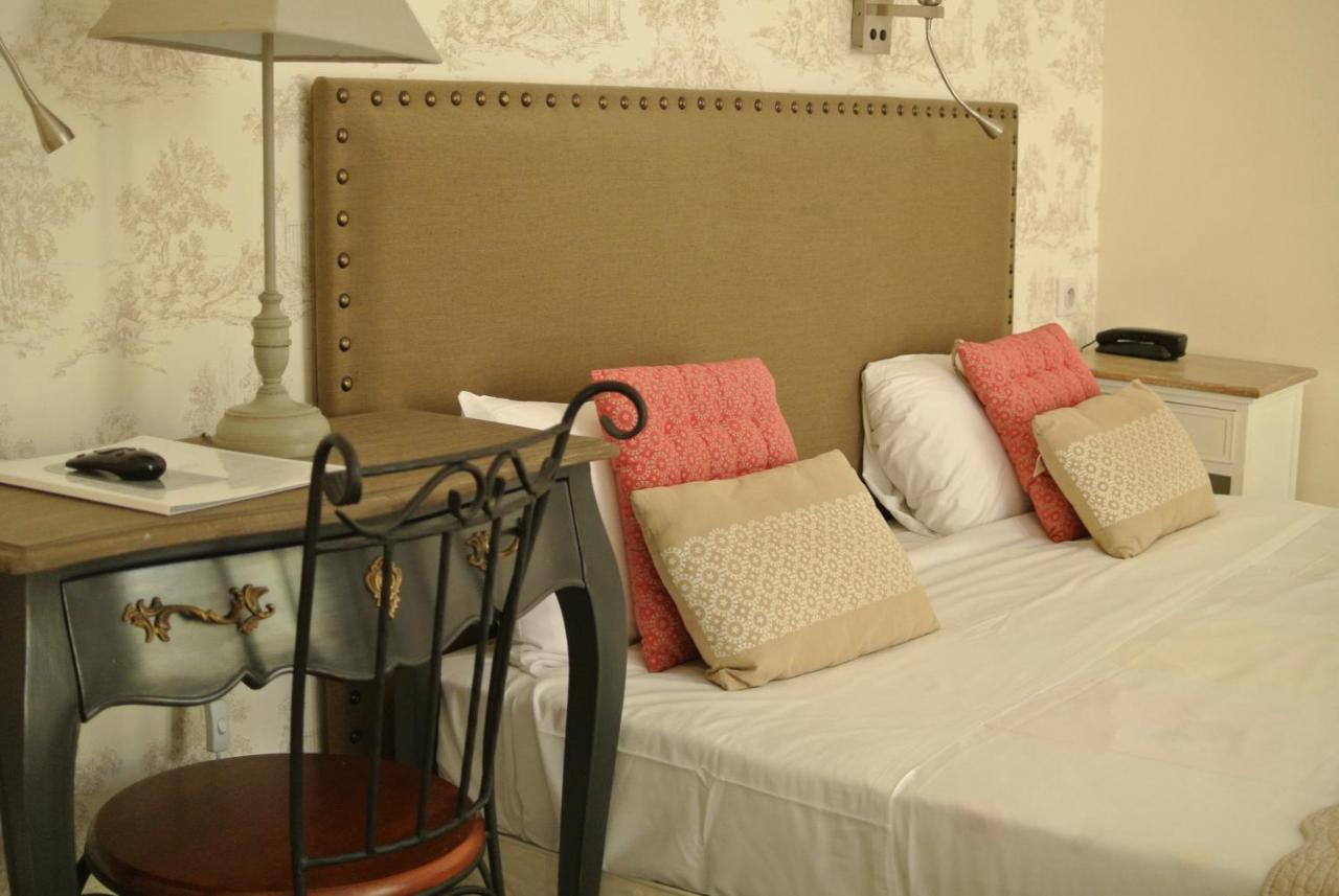 Logis Hotel Louise De Savoie Blois Esterno foto