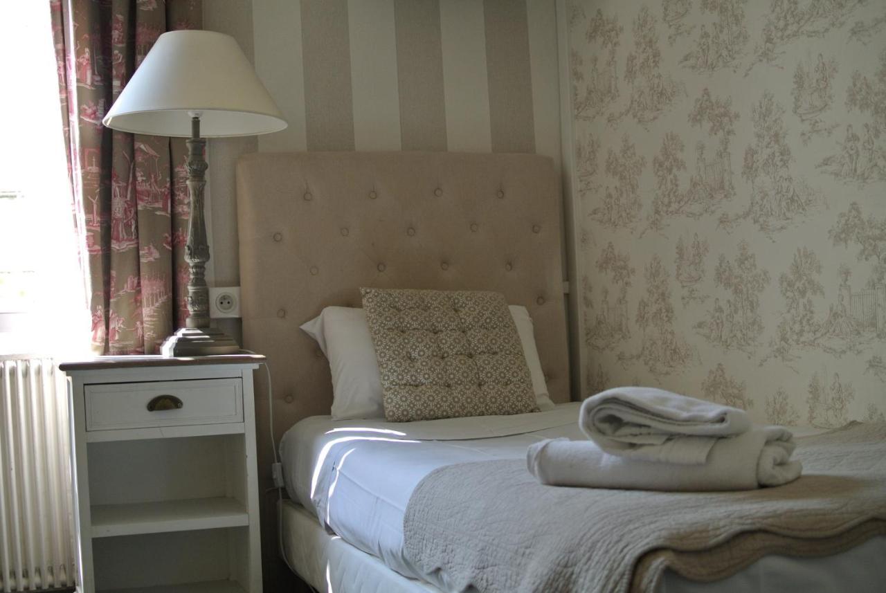 Logis Hotel Louise De Savoie Blois Esterno foto
