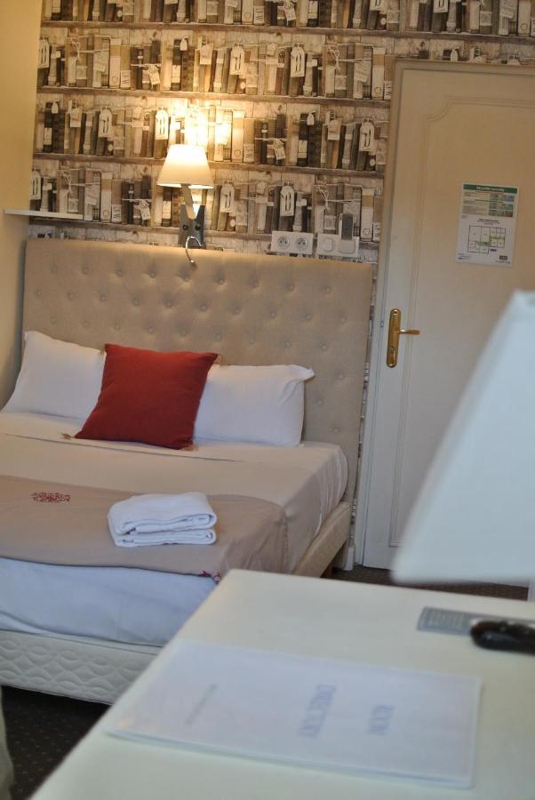 Logis Hotel Louise De Savoie Blois Esterno foto