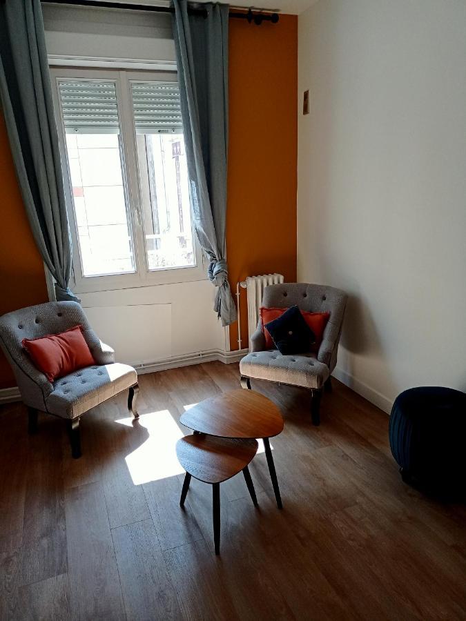 Logis Hotel Louise De Savoie Blois Esterno foto