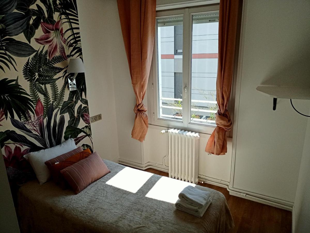 Logis Hotel Louise De Savoie Blois Esterno foto