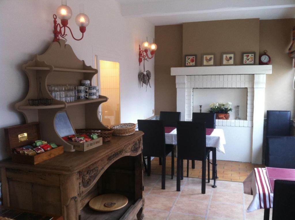 Logis Hotel Louise De Savoie Blois Esterno foto